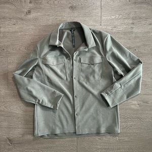 Lululemon Men’s Long Sleeve Button Up Shirt- XL